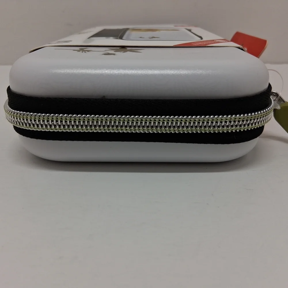 Nintendo Switch Travel Case - White and‎ Gold